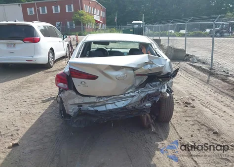 2019 Hyundai Elantra Se из США, поврежденный, VIN 5NPD74LF5KH407127